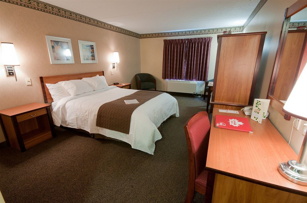 Canad Inns Destination Centre Club Regent Casino Hotel Winnipeg Exterior foto